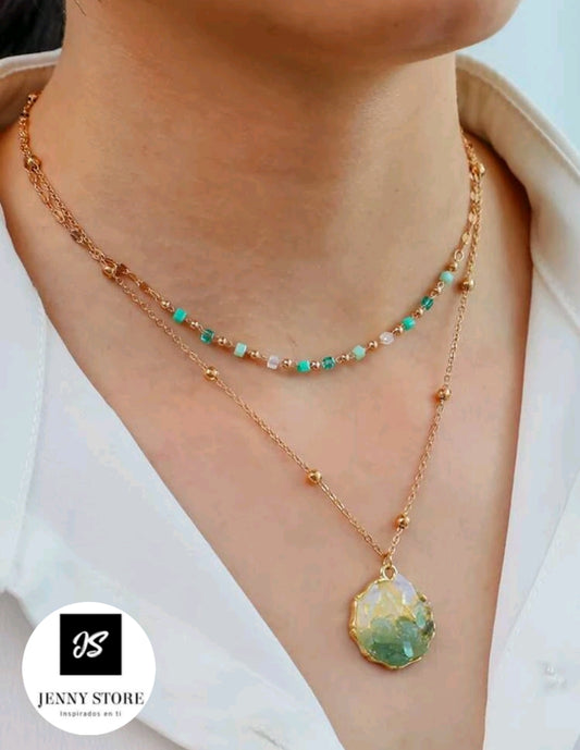 Collar a Capas Con Pedrería Tonos Verdes