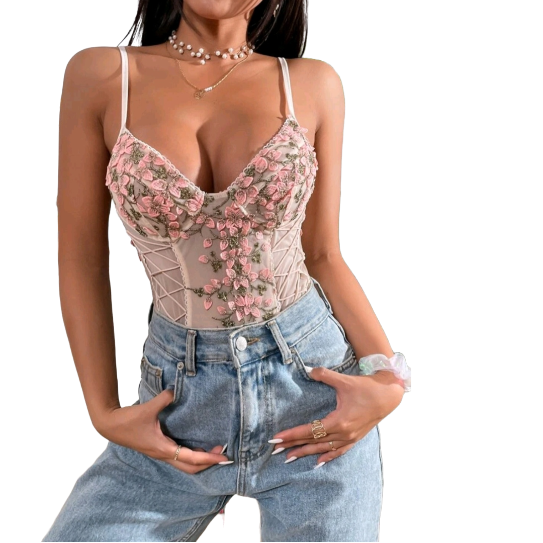 Body Rosa Con Bordado Floral y Trenzado Lateral
