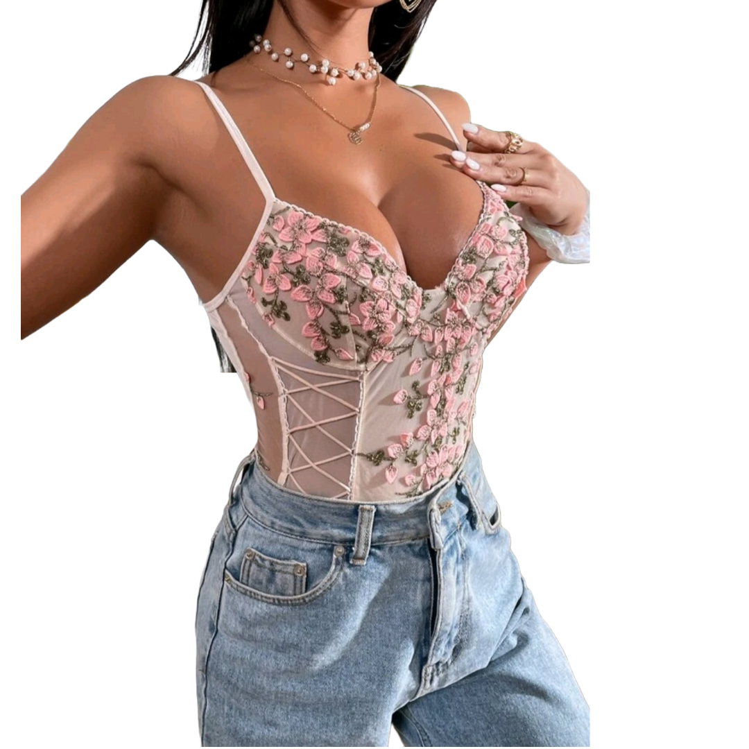 Body Rosa Con Bordado Floral y Trenzado Lateral