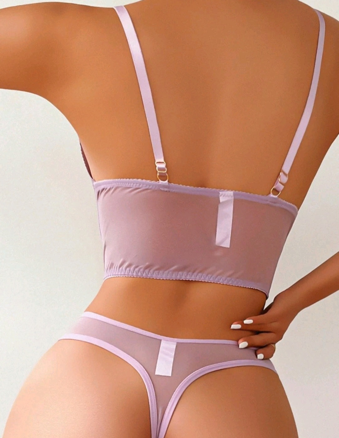 Top y Bikini Con Encaje Color Lila